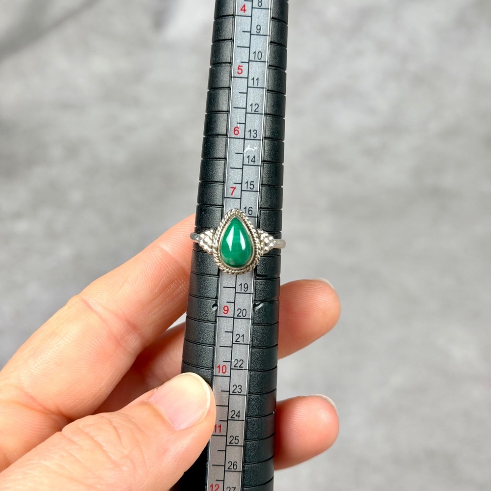 Sterling Silver 925 Teardrop Malachite Ring Size 8 Green Gemstone Boho Beaded